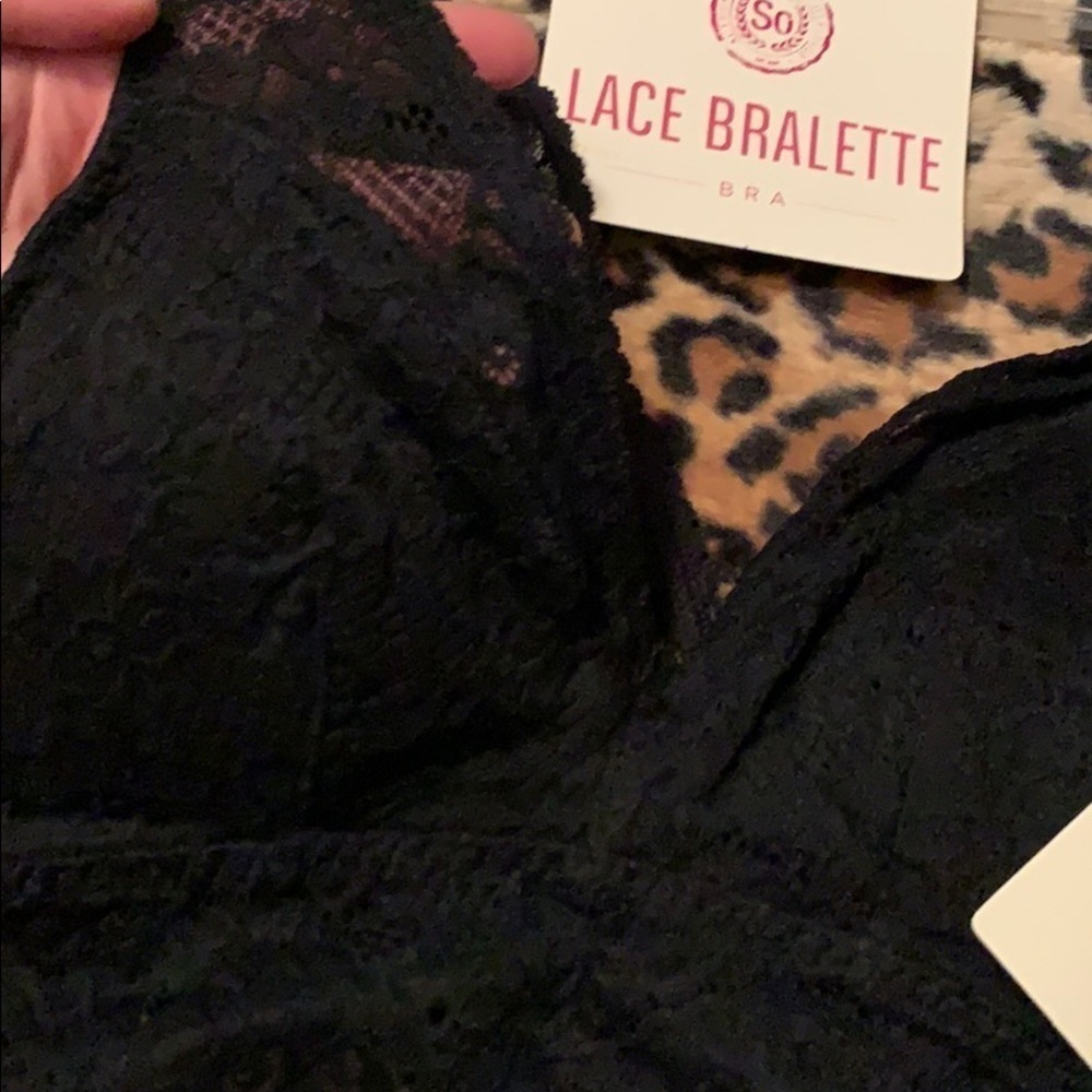 SO black lace bralette, comfy and cute, new - Picture 4 of 6